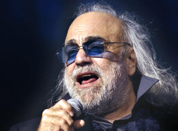 Всемирно известный греческий певец, добившийся мирового успеха - Демис Руссос