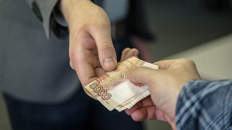 Донаты: что это такое и не аморально ли?