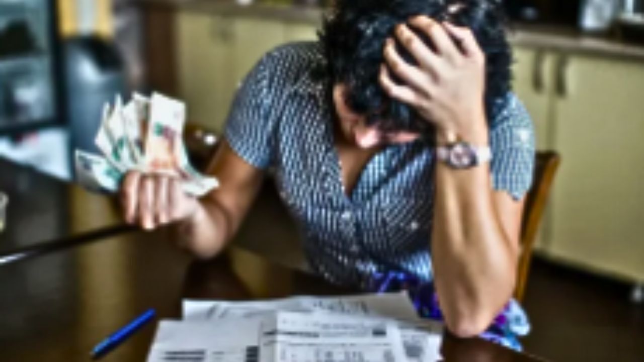 Куда уходят деньги? Исследование бесконечной нехватки