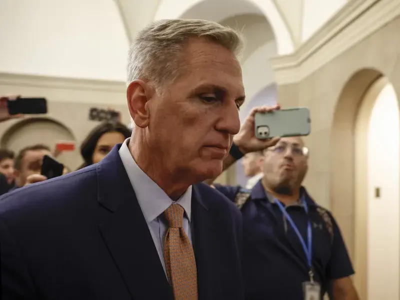 Переговоры о потолке долга идут не очень хорошо. Вот где они стоят