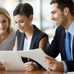 Призвать на помощь – адвокат, для защиты в суде, как сделать правильный выбор? Довериться человеку преданному закону и профессионалу своего дела.