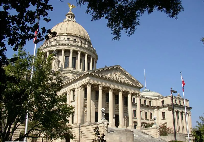 Топ 10 беднейших штатов Америки на 2023 год.