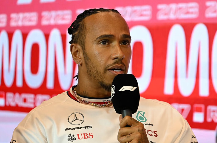 Льюис Хэмилтон переходит в Ferrari. Слух или правда