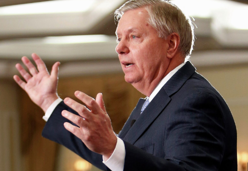 На лице удовольствия, когда он сказал слово "русские умирают"