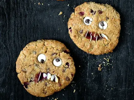 Что с ценами не печенье? Нет ответа! Почему 1кг говядины и 1кг печенья стоит одинаково по 450 руб.? В печеньках есть золотая пыль?