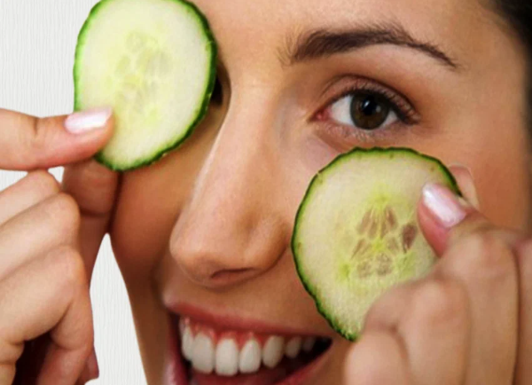 Как естественным образом осветлить темные подмышки?