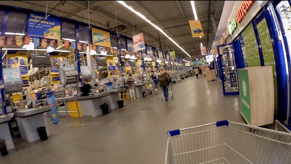 Опустевшие магазины без людей: от таких цен я перешла на подножный корм