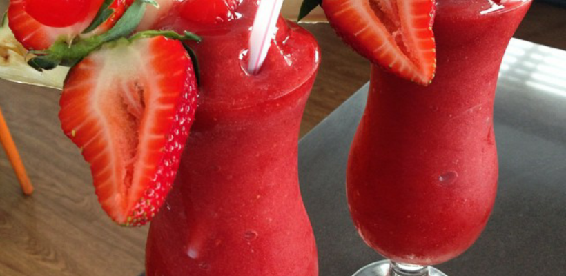 Лето. Как приятно радоваться лету и провести время в кафе, где можно общаться и отдыхать. Но что выбрать для утоления жажды в жаркий день?