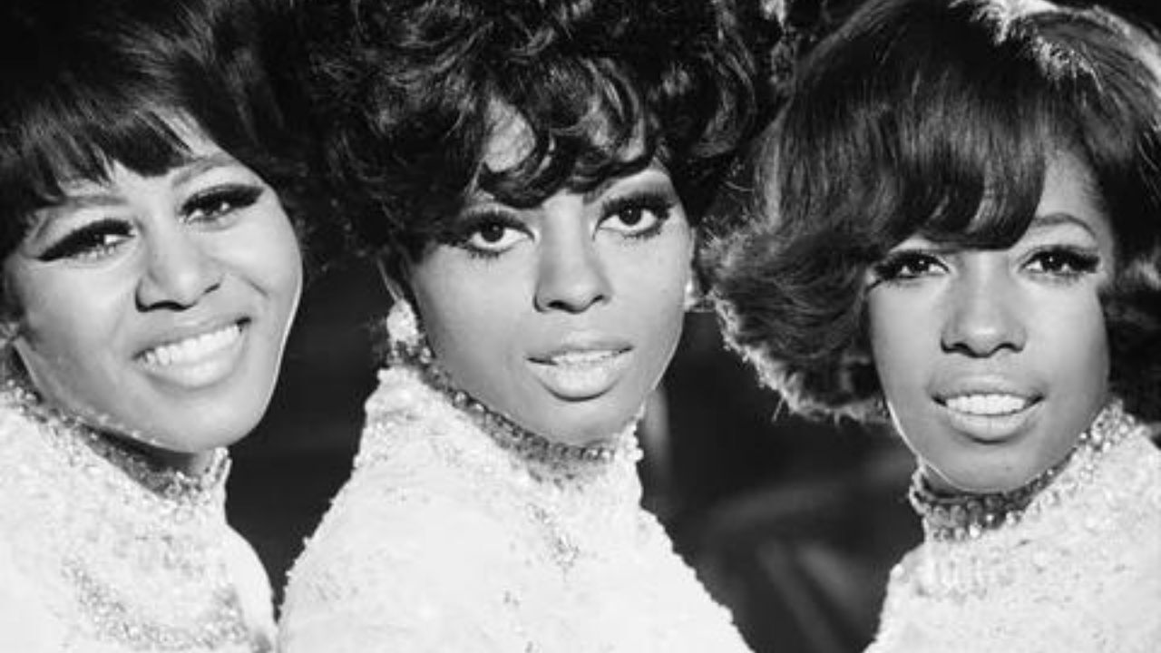 10 запоминающихся актерских дебютов музыкантов в кино