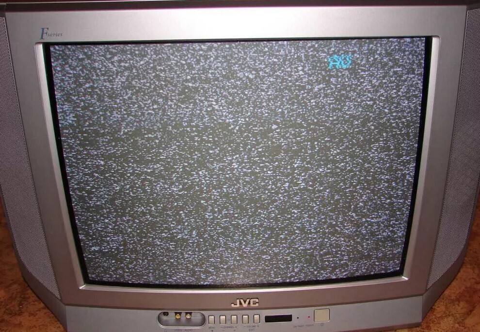 Легендарные телевизоры 90-х: Goldstar, Funai, JVC, Aiwa и Sony Trinitron