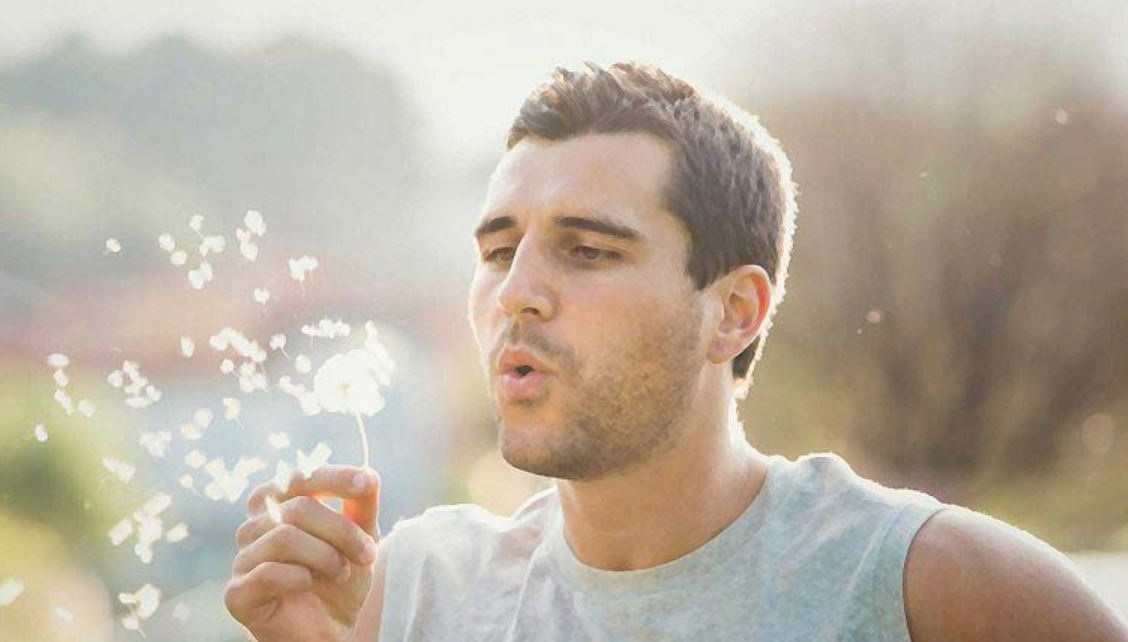 Почему мужчины так скрытны и не любят говорить о своих чувствах?