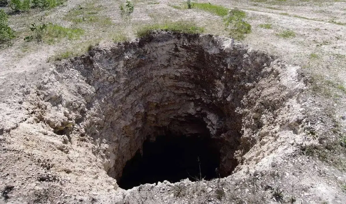 Китайцы, отправились в путешествие к центру Земли.