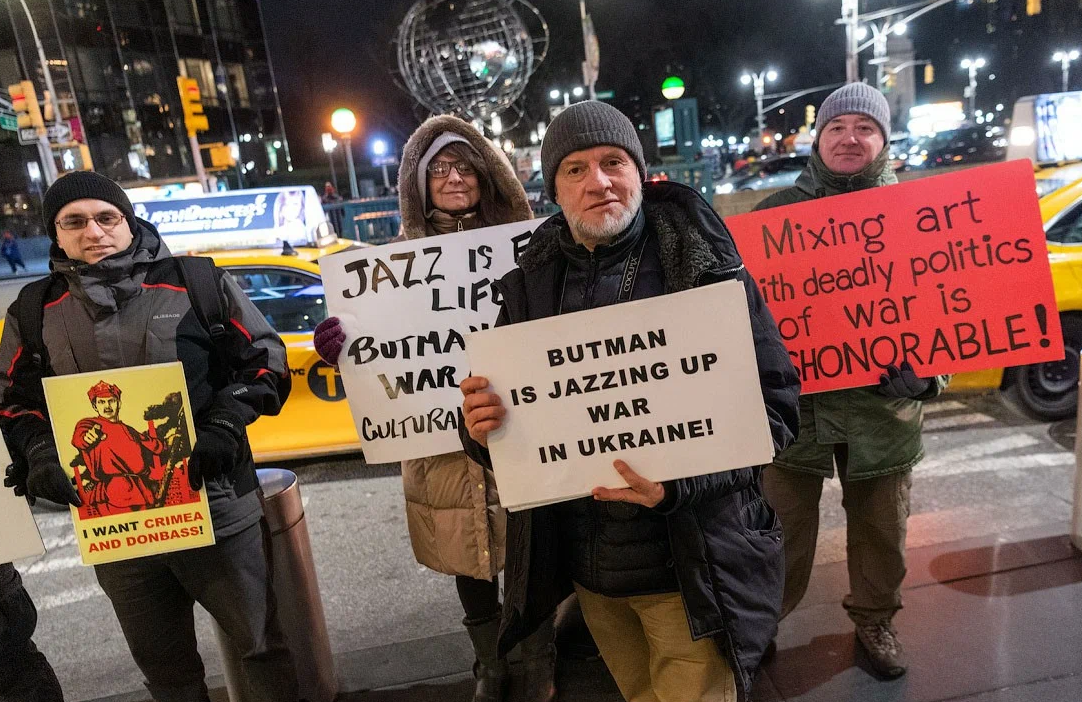 Жуткий Нью-Йорк: украинцы, золотые стейки, насилие