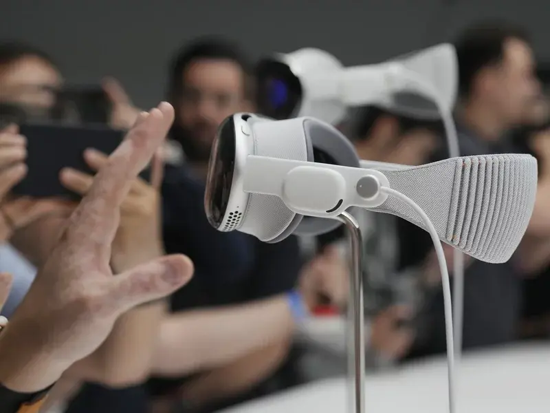 Apple выходит на рынок виртуальной реальности с гарнитурой, которая обойдется вам более чем в  000