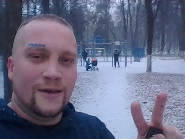 Татуировка на лбу — мощный ответ Мейстера на провокации человека, отрицающего разговорный гипноз