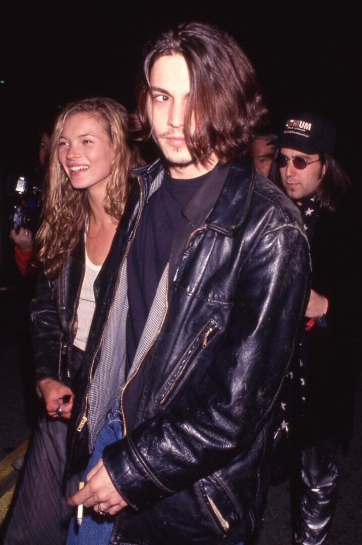 От скандалов до легендарных ролей: разоблачаем молодость Джонни Деппа и его "петушиный глаз". Часть 1