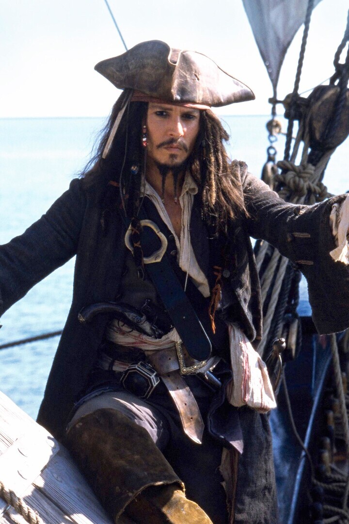 От скандалов до легендарных ролей: разоблачаем молодость Джонни Деппа и его "петушиный глаз". Часть 1