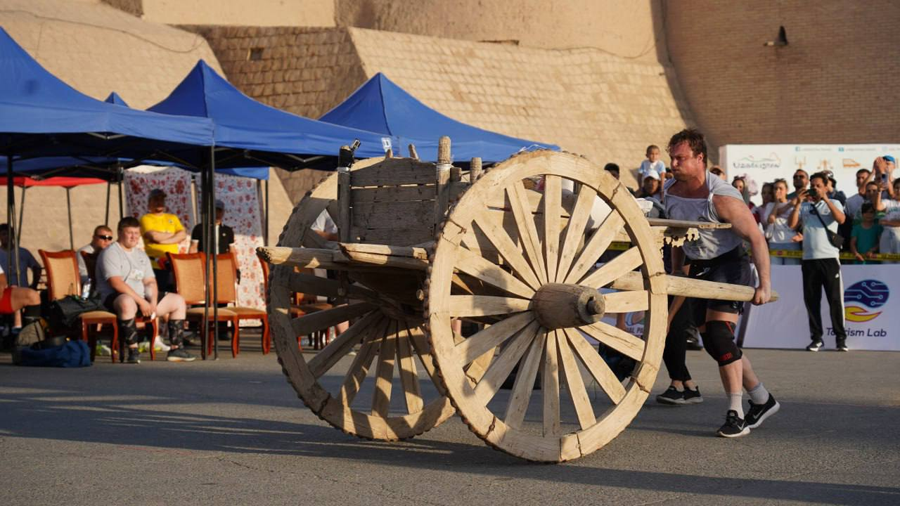 Сильнейше всегда побеждают! В Хиве продолжается III международный турнир «Пахлаван Махмуд - Игра храбрецов».