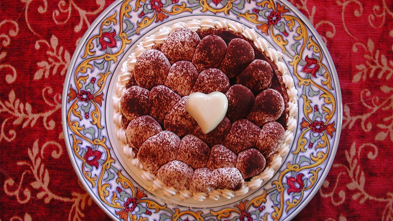 Внутри «самого маленького ресторана в мире» всего на двоих гостей