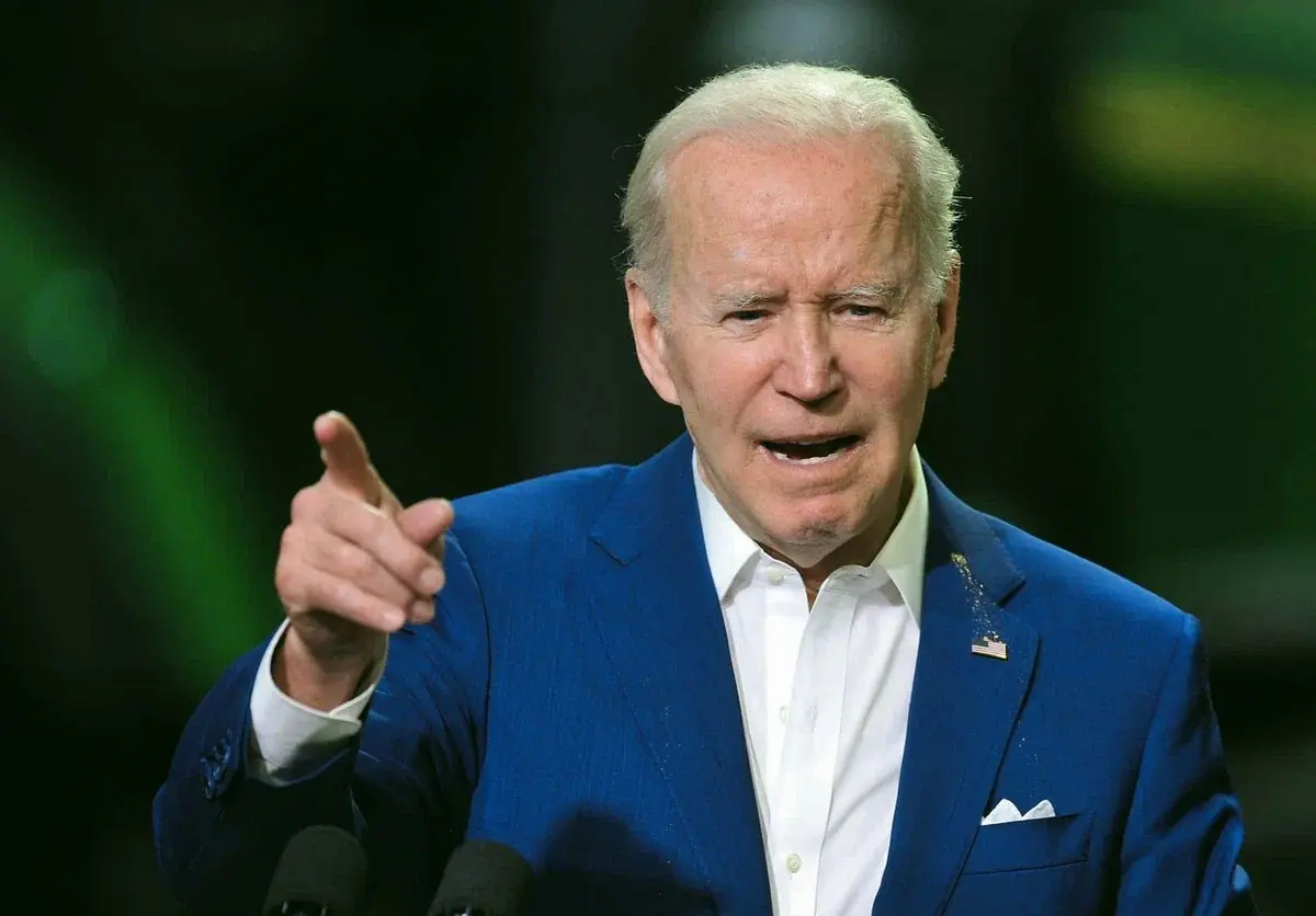 Представитель Республиканской партии Оглз выступает за импичмент Байдена и Харрис.