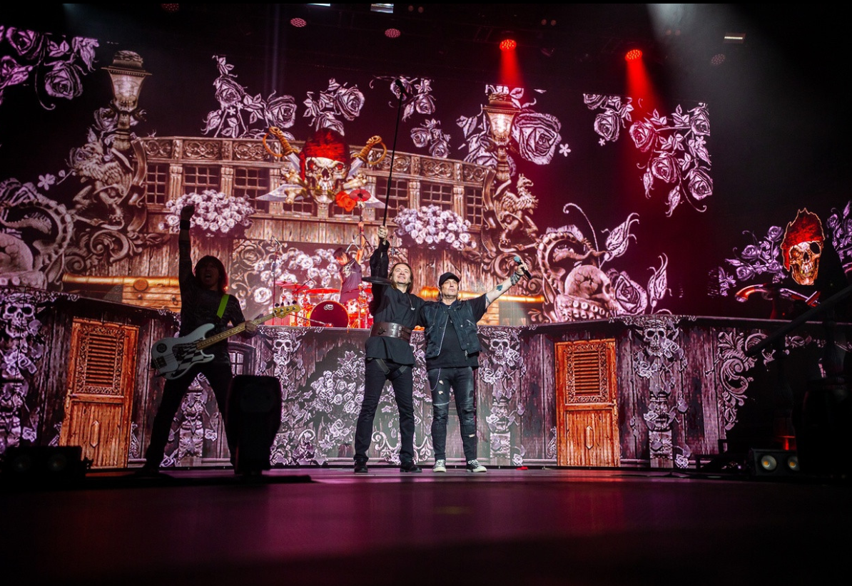 Грандиозное шоу легенды российского рока. "Ария" - "Гость из царства теней"