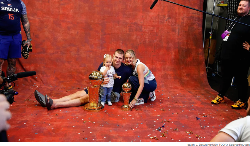 Никола Йокич временно лишился трофея MVP перед парадом "Денвер Наггетс