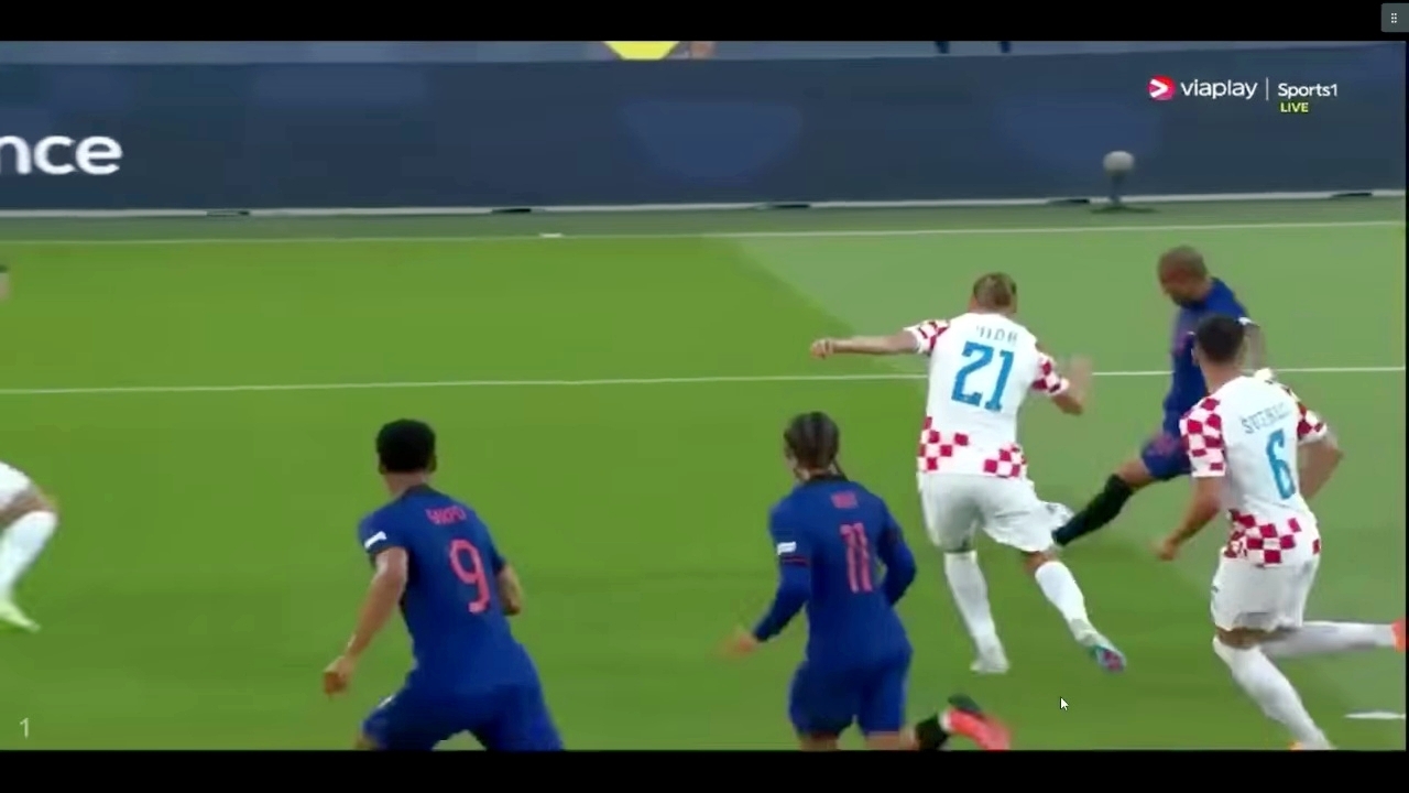 Финал четырёх стартовал зрелищно и громко