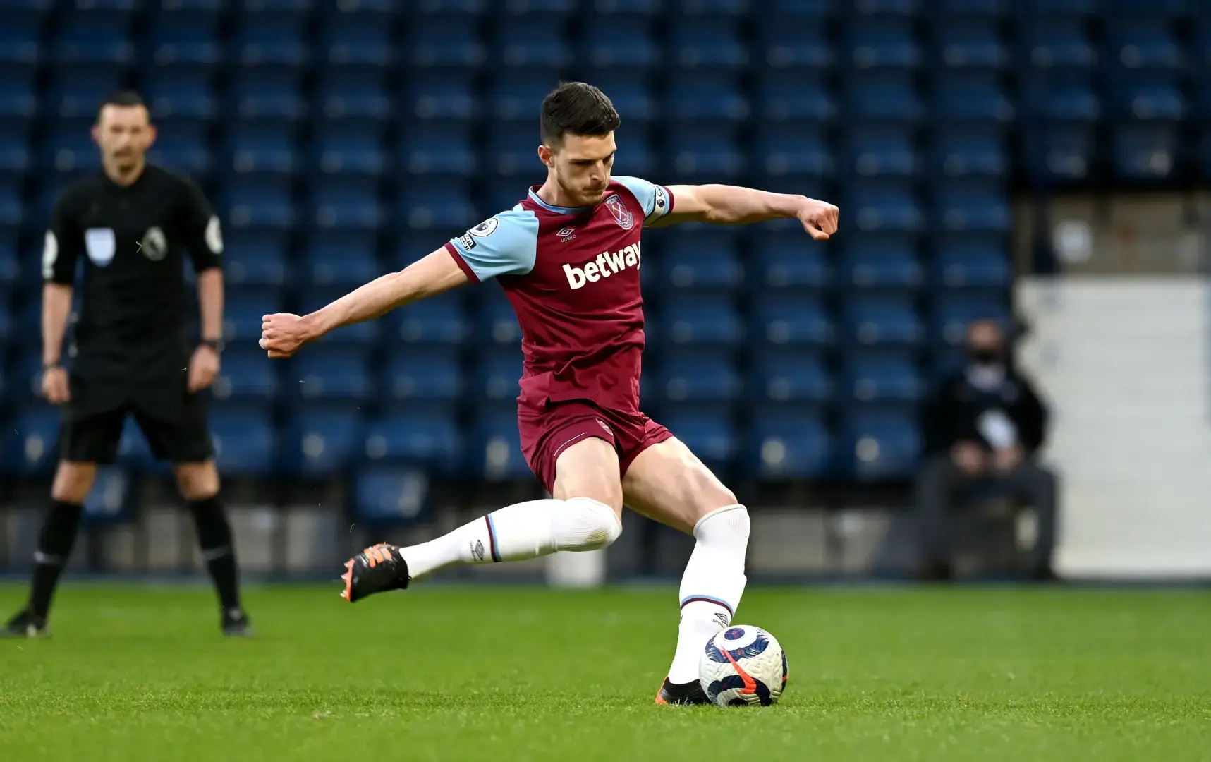 Вест Хэм отклонил предложение Арсенала по Деклану Райсу за £80 млн и ждет предложения Манчестер Сити