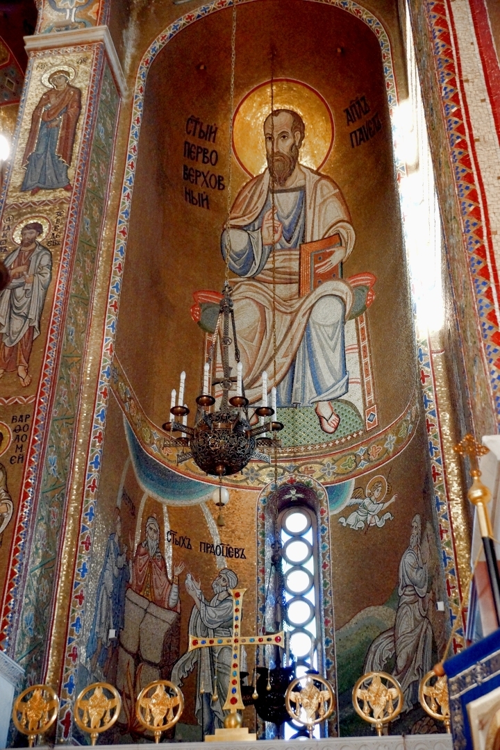 Хотите посмотреть на шедевры? Вам в Ясенево!