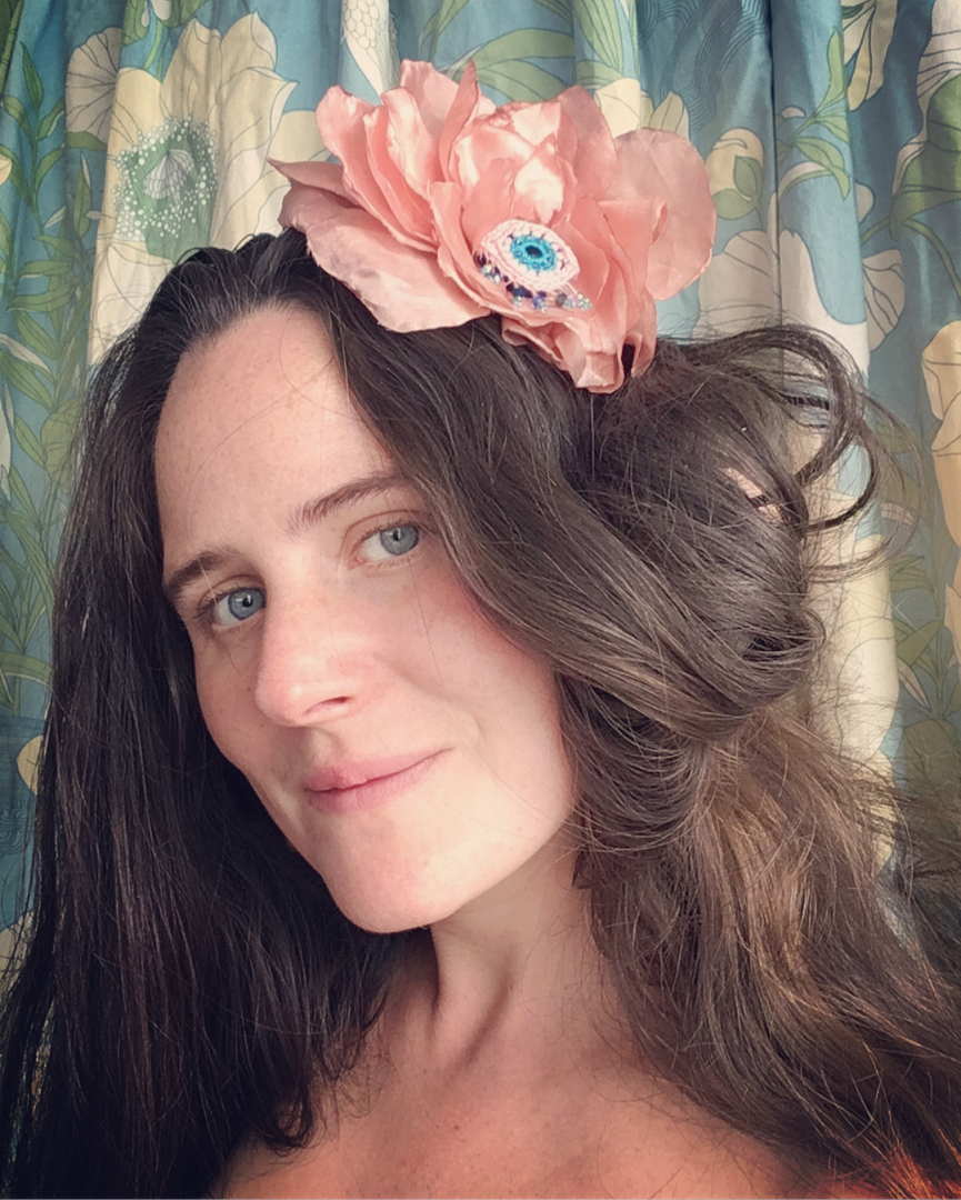 Без шампуня 20 лет: история жизни современной Рапунцель и ее волшебные волосы