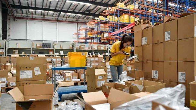 Феерия электронной коммерции Китая теряет свой блеск по мере падения потребления