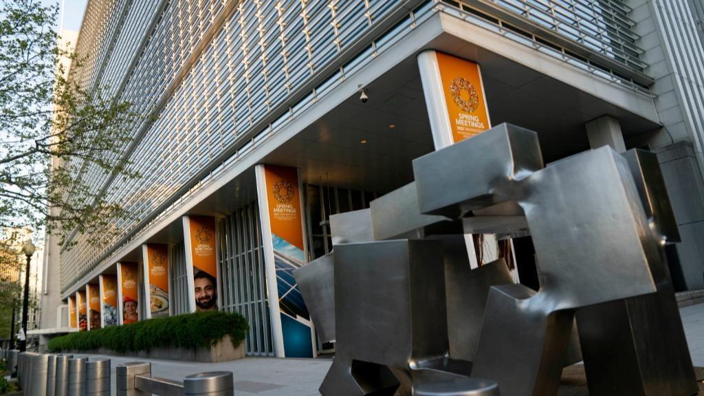 Генеральный секретарь ООН: "Пора реформировать" МВФ и Всемирный банк