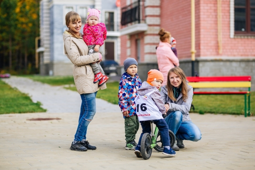 Нужно помогать малоимущим различными пособиями и выплатами или стоит их заставить работать?