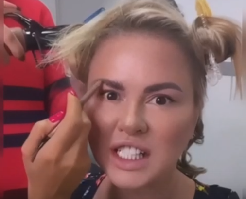 Семенович обозвала рабами.