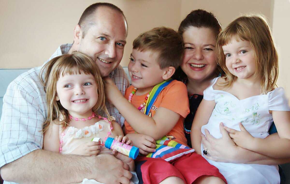 Нужно помогать малоимущим различными пособиями и выплатами или стоит их заставить работать?