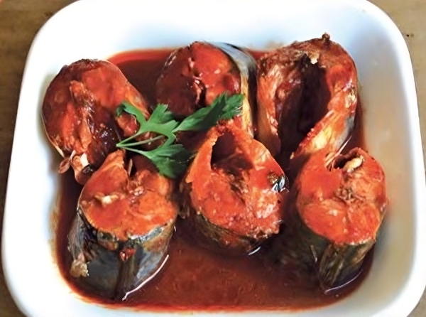 Скумбрия в томате.