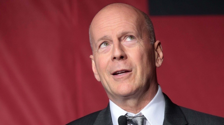 В исполнении Брюса Уиллиса