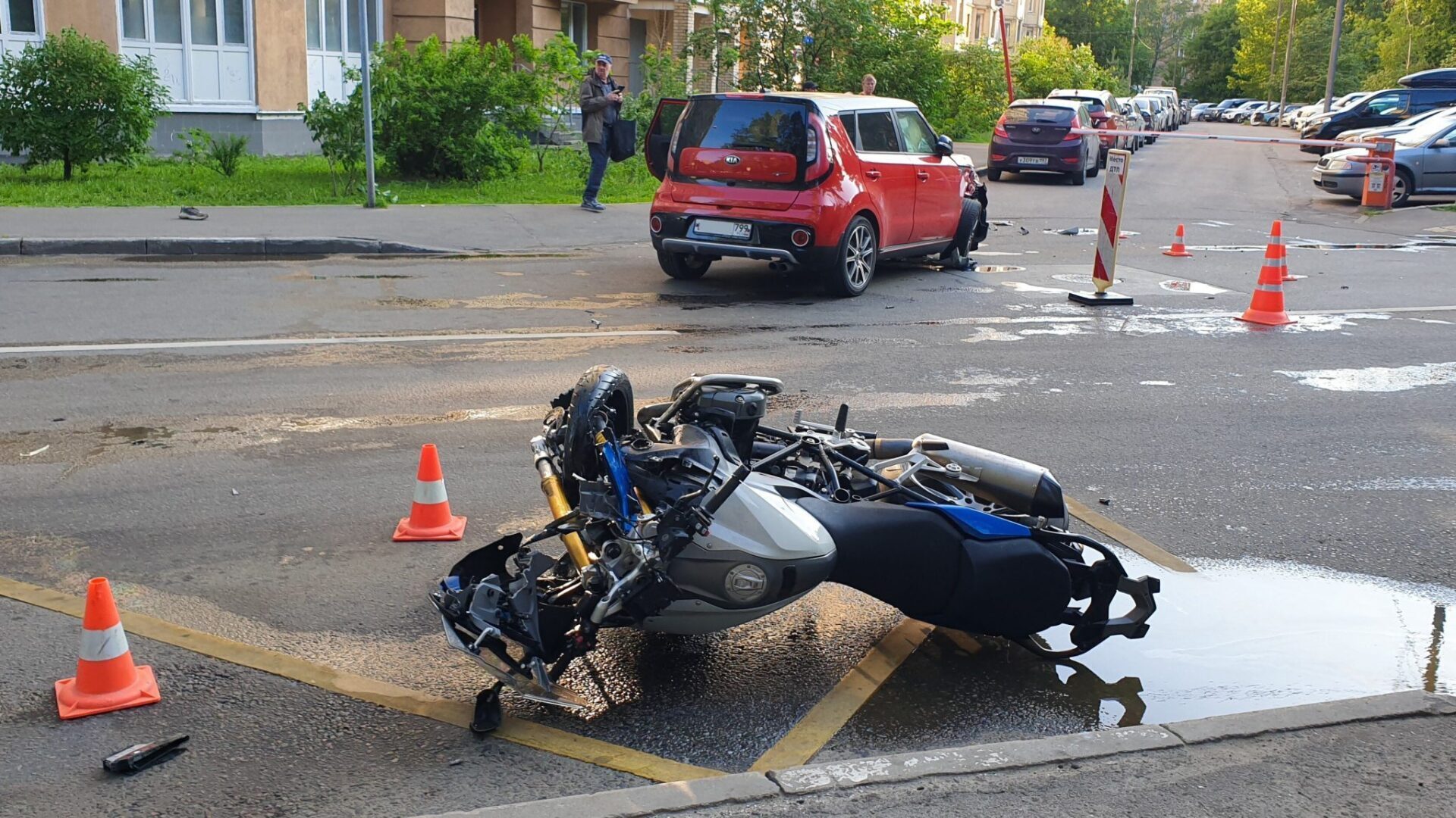 Шанс погибнуть. У мотоциклистов погибнуть от несчастного случая превышает в 30 раз.