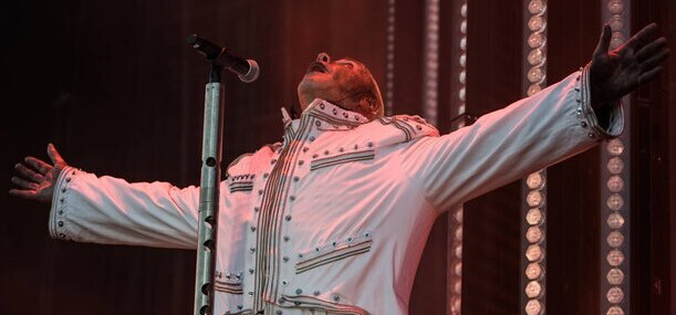 Сексолог о Тилле Линдеманне. У него есть что-то бронированное.