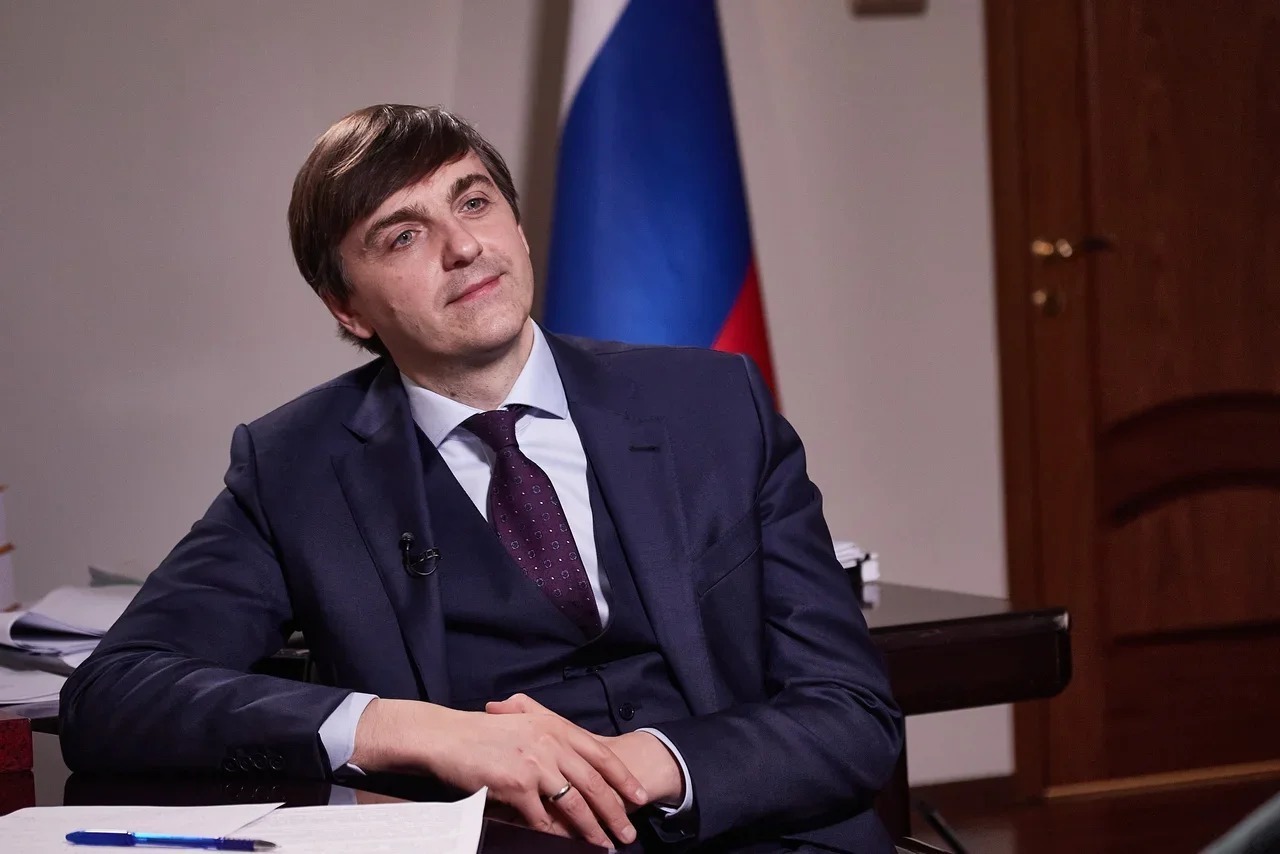 Система образования в России уступает системе образования СССР – заявления М. Симонян