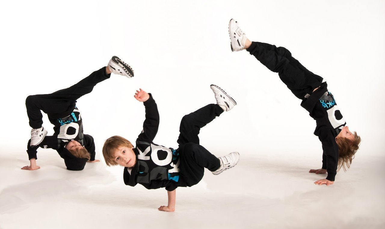 РЕБЕНОК ЛЮБИТ ТАНЦЕВАТЬ? В чем преимущества танца?