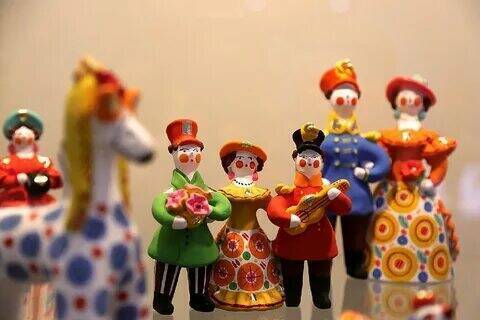 Дымковская игрушка – это старейший и уникальный Российский промысел.