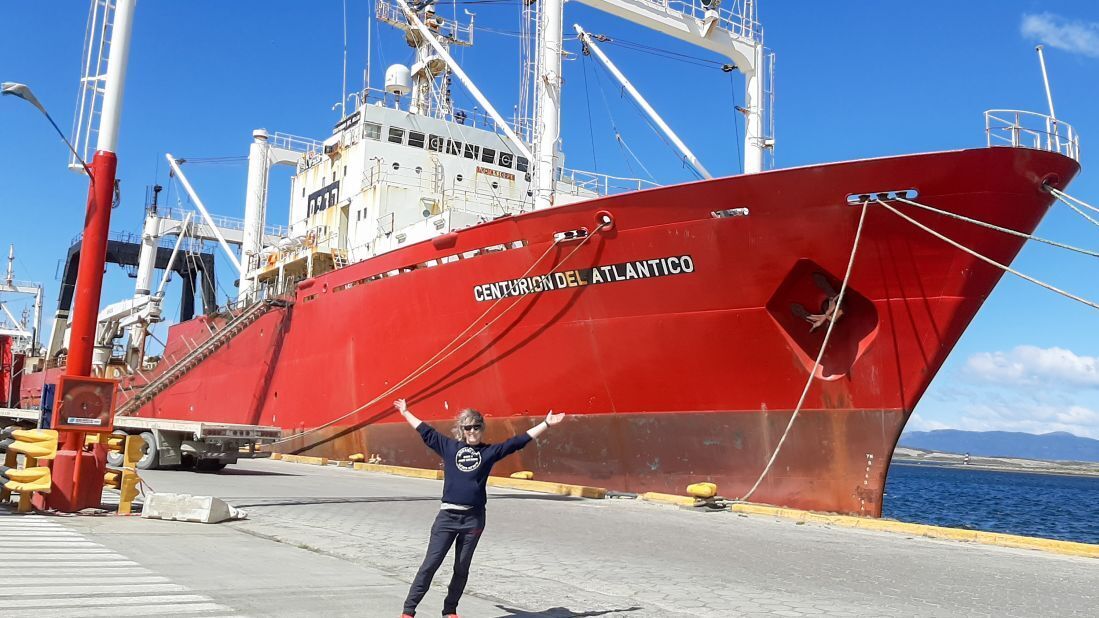 Женщины, управляющие антарктической «почтой пингвинов»