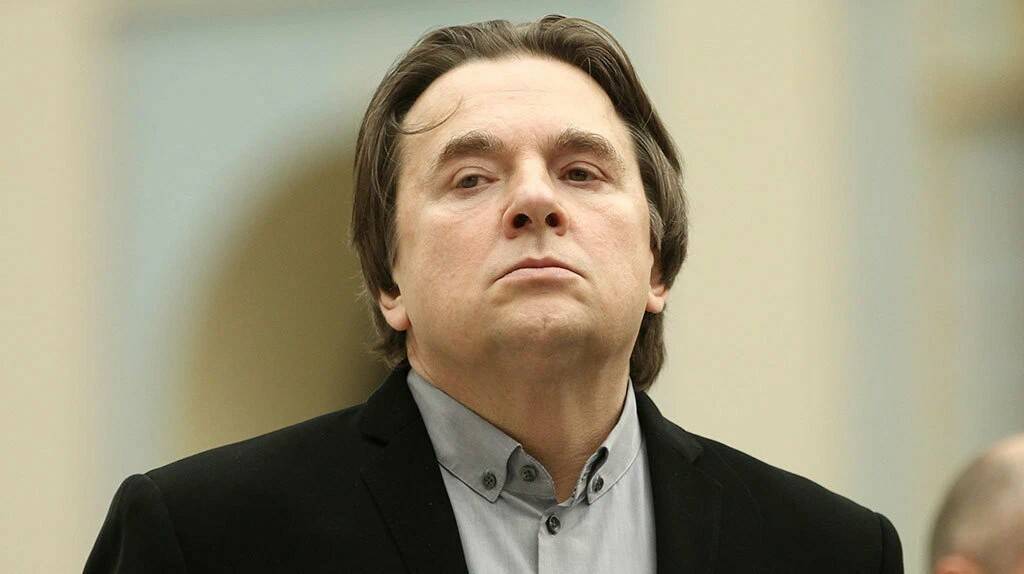 Он оскорбляет нашу историческую память