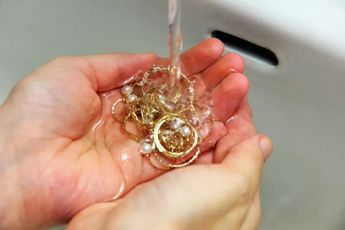 Драгоценности Требуют уход! Основы Основ по уходу за ювелирными изделиями.