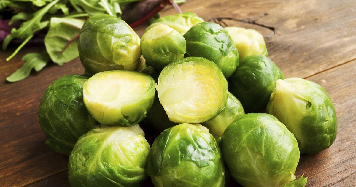 Как научить ребёнка любить есть овощи