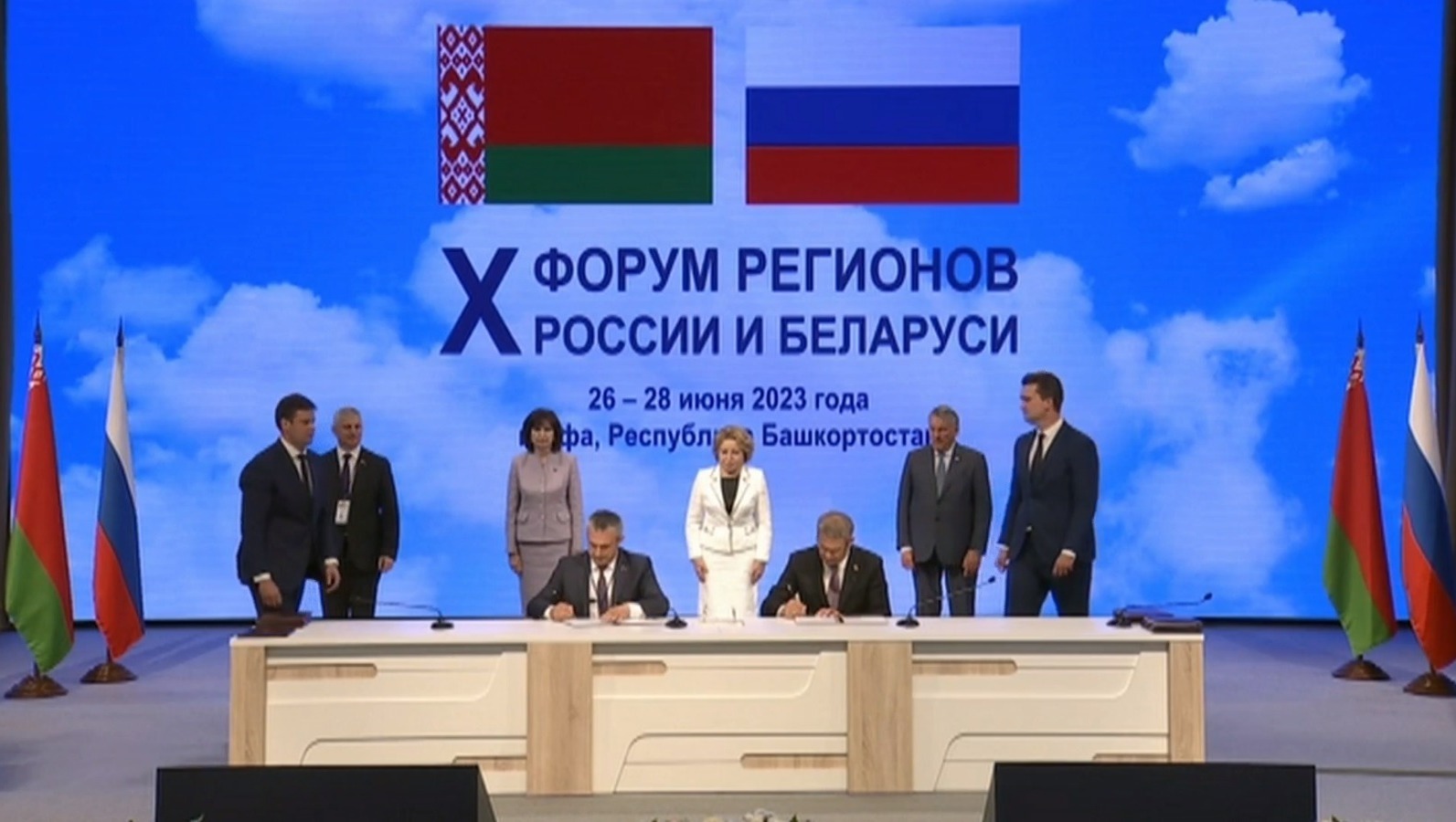 Откуда дровишки? Из леса вестимо...товарооборот между Беларусью и Россией вырос на 20%