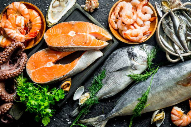 Существуют продукты питания, в которых женщины нуждаются больше чем мужчины. Топ-8 продуктов для женского организма.