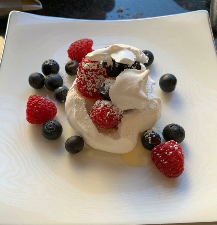 В сезон клубники и малины самый лучший рецепт