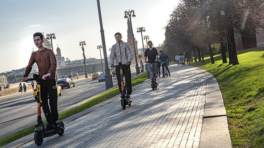 Минтранс планирует ввести в КоАП штрафы для водителей электросамокатов